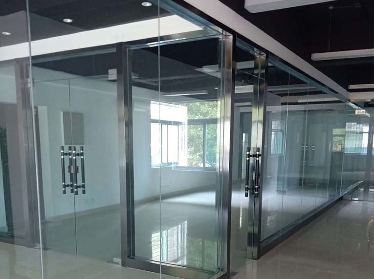 玻璃隔斷該如何選材才會更適合呢?