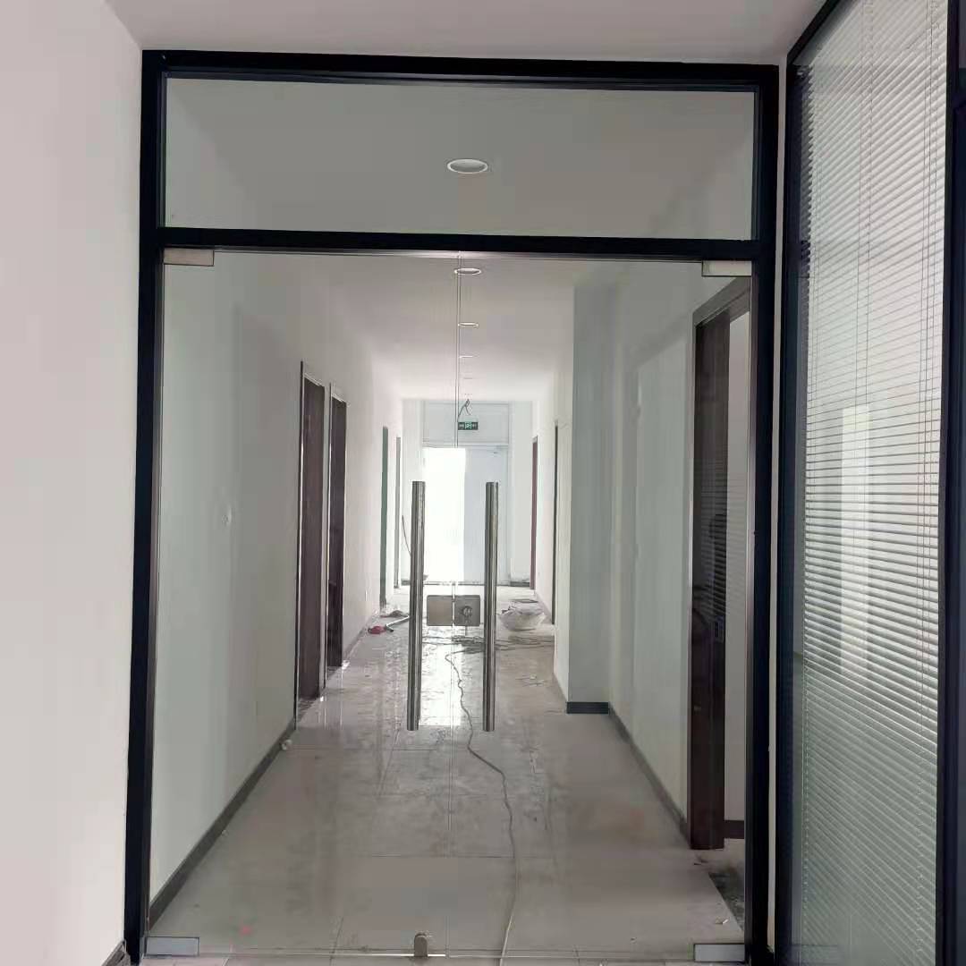 玻璃門的護理包含什么事項?