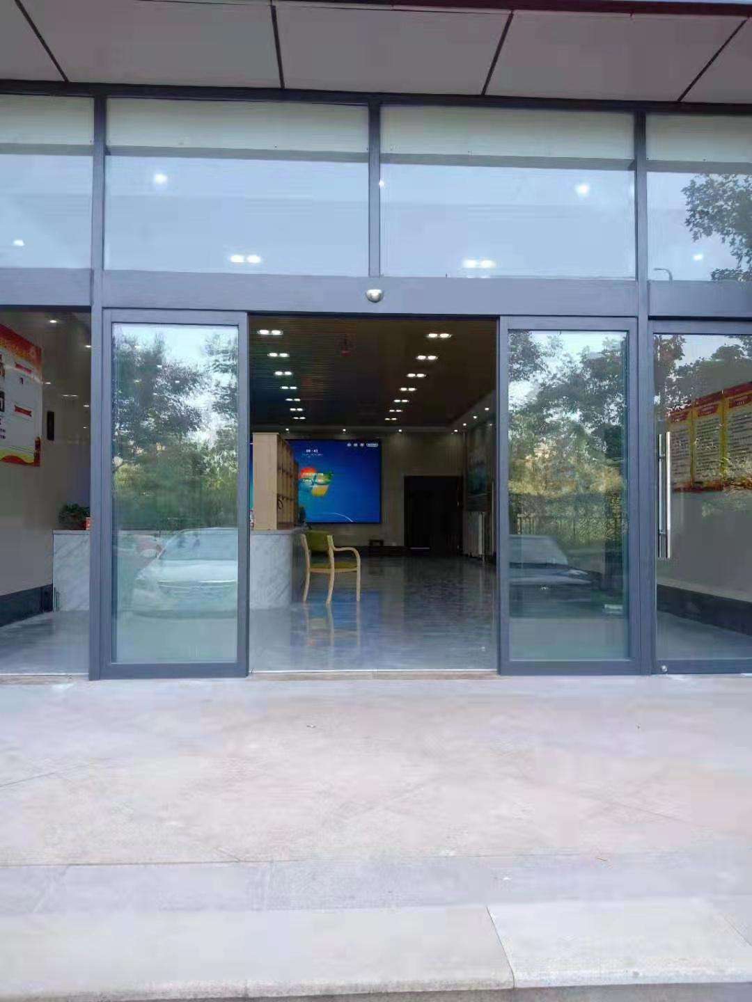 玻璃隔斷配套的自動感應門怎么選擇